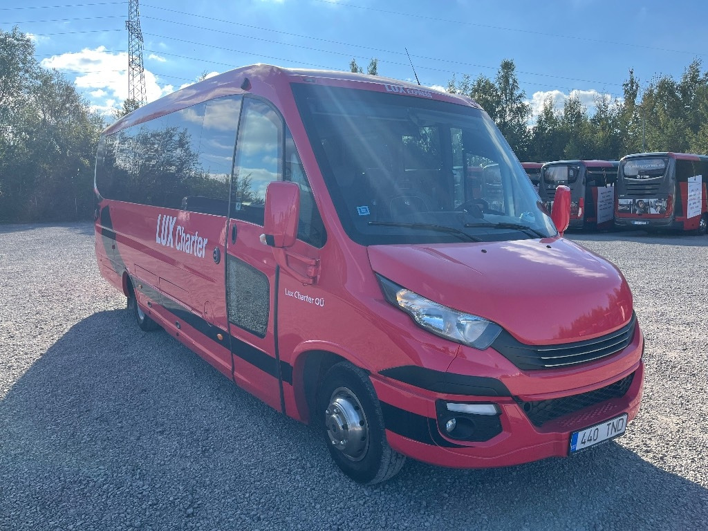 Iveco FERQUI SUNRISE - Minibus, Furgão de passageiros: foto 1 Iveco FERQUI SUNRISE - Minibus, Furgão de passageiros: foto 1