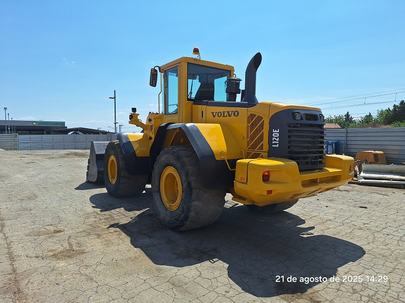 VOLVO L120E - Pá carregadora de rodas: foto 3 VOLVO L120E - Pá carregadora de rodas: foto 3