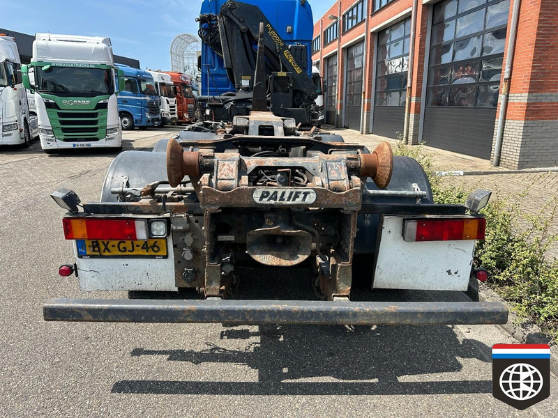 DAF FAK XF105 510 * MANUAL 16x ZF ** PALLFINGER PK20002 ** PALIFT HOOK 25t ** 8X2/4 - Camião grua: foto 5 DAF FAK XF105 510 * MANUAL 16x ZF ** PALLFINGER PK20002 ** PALIFT HOOK 25t ** 8X2/4 - Camião grua: foto 5