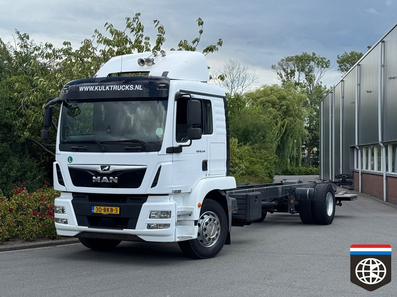 MAN TGM Sleeper cab - WB 6580 - Camião chassi: foto 1 MAN TGM Sleeper cab - WB 6580 - Camião chassi: foto 1