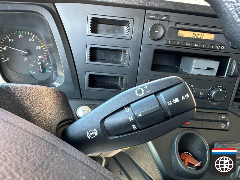 Camião de lona Mercedes-Benz ANTOS: foto 14