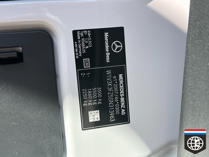 Mercedes-Benz Sprinter - Carrinha de contentor: foto 2 Mercedes-Benz Sprinter - Carrinha de contentor: foto 2