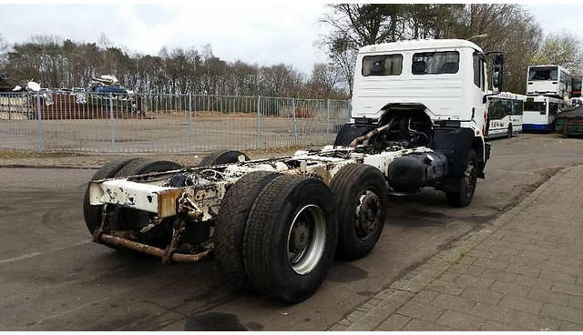 Mercedes-Benz 2524 L - Camião chassi: foto 4 Mercedes-Benz 2524 L - Camião chassi: foto 4