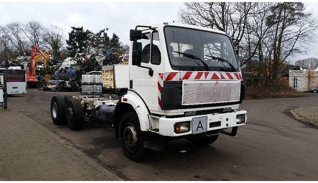 Mercedes-Benz 2524 L - Camião chassi: foto 3 Mercedes-Benz 2524 L - Camião chassi: foto 3