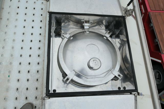 Semirreboque tanque para transporte de leite Berger SAPL 24 SATA, Isoliert, 32m³, 4 Kammern, SAF: foto 10