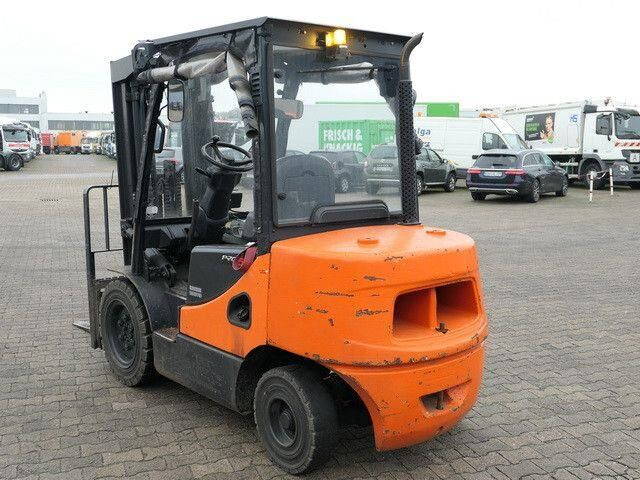 Doosan D35 C-5, 6m Hubhöhe, Freihub, 3,5to. Traglast - Empilhadeira a diesel: foto 4 Doosan D35 C-5, 6m Hubhöhe, Freihub, 3,5to. Traglast - Empilhadeira a diesel: foto 4