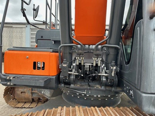 Doosan DX 255 LC-5/Schnellwechsel System/Rototilt R8 - Escavadora de rastos: foto 4 Doosan DX 255 LC-5/Schnellwechsel System/Rototilt R8 - Escavadora de rastos: foto 4