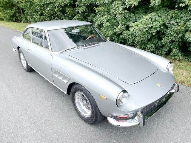 Ferrari 330 GT Coupe 2+2/TÜV neu/H-Zulassung - Automóvel: foto 4 Ferrari 330 GT Coupe 2+2/TÜV neu/H-Zulassung - Automóvel: foto 4