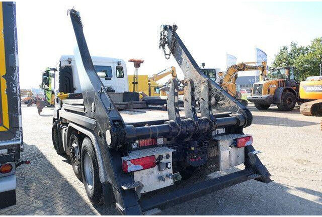 MAN 26.460 TGS 6x2, Hiab FTR18, Funk, Vorlauflenk,AC - Camião com sistema de cabo: foto 5 MAN 26.460 TGS 6x2, Hiab FTR18, Funk, Vorlauflenk,AC - Camião com sistema de cabo: foto 5