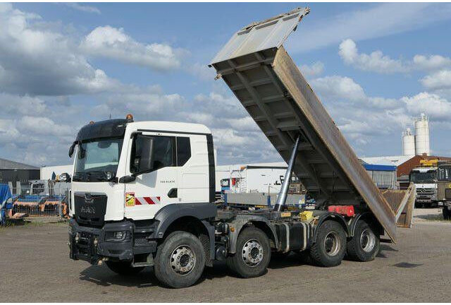 MAN 41.470 TGS 8x4, Bordmatik, Anbauplatte, Kombitür - Camião basculante: foto 2 MAN 41.470 TGS 8x4, Bordmatik, Anbauplatte, Kombitür - Camião basculante: foto 2