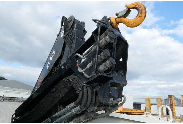 MAN 8.220 TGL BB, Hiab 055 BS-2, Greifer, AHK, Funk - Camião basculante: foto 4 MAN 8.220 TGL BB, Hiab 055 BS-2, Greifer, AHK, Funk - Camião basculante: foto 4
