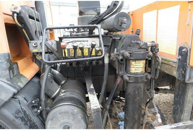 MAN 9.150 4x4, Allrad, Hiab 071 AW, Einzelbereifung - Camião de caixa aberta/ Plataforma: foto 4 MAN 9.150 4x4, Allrad, Hiab 071 AW, Einzelbereifung - Camião de caixa aberta/ Plataforma: foto 4