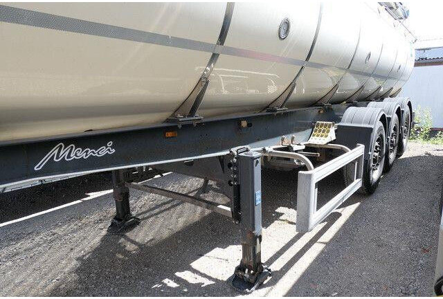 Menci SA 105, isoliert, 32m³, 4 Kammern, Alu-Felgen - Semirreboque tanque: foto 5 Menci SA 105, isoliert, 32m³, 4 Kammern, Alu-Felgen - Semirreboque tanque: foto 5