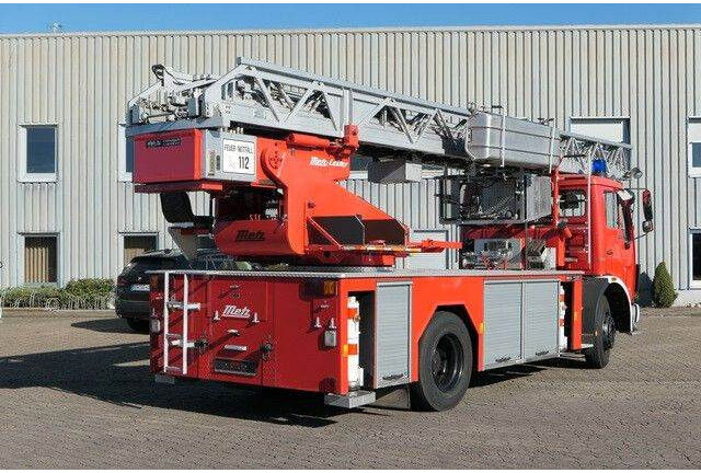 Mercedes-Benz 1422 F 4x2, Drehleiter DLK 23-12, Metz, 30m - Carro de bombeiro: foto 3 Mercedes-Benz 1422 F 4x2, Drehleiter DLK 23-12, Metz, 30m - Carro de bombeiro: foto 3
