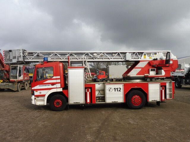 Mercedes-Benz 1528 ATEGO 4x2, Drehleiter DL23-12, Metz, 30m - Carro de bombeiro: foto 2 Mercedes-Benz 1528 ATEGO 4x2, Drehleiter DL23-12, Metz, 30m - Carro de bombeiro: foto 2
