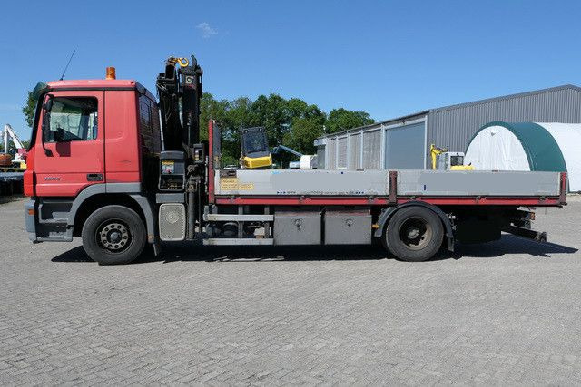 Mercedes-Benz 1844 L Actros 4x2, Hiab 144E-3, Funk, Voll-Luft - Camião de caixa aberta/ Plataforma, Camião grua: foto 2 Mercedes-Benz 1844 L Actros 4x2, Hiab 144E-3, Funk, Voll-Luft - Camião de caixa aberta/ Plataforma, Camião grua: foto 2