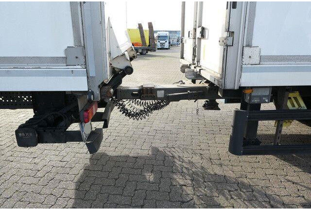 Mercedes-Benz 2543 L Antos 6x2, 37 Paletten, Kompl. Zug, TOP - Camião frigorífico: foto 5 Mercedes-Benz 2543 L Antos 6x2, 37 Paletten, Kompl. Zug, TOP - Camião frigorífico: foto 5