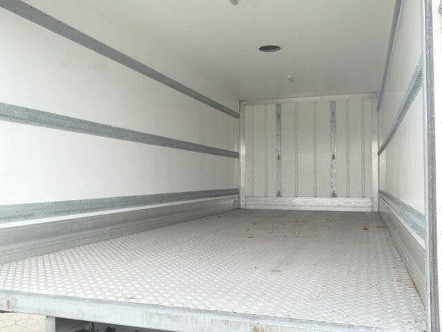 Mercedes-Benz 816 Atego, LBW, Isokoffer, Klima, 6.180mm lang - Camião furgão: foto 4 Mercedes-Benz 816 Atego, LBW, Isokoffer, Klima, 6.180mm lang - Camião furgão: foto 4