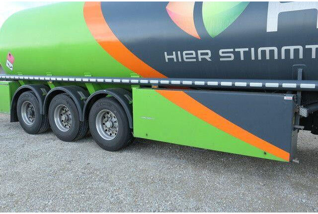 Schrader Z-STA24-42.7/4, Peilstab, 43m³, 4 Kammern - Semirreboque tanque: foto 2 Schrader Z-STA24-42.7/4, Peilstab, 43m³, 4 Kammern - Semirreboque tanque: foto 2