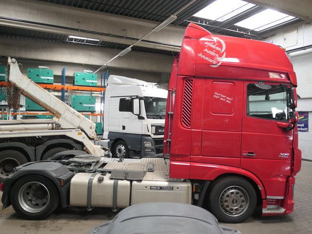 DAF XF 460, SSC, Retarder, Klima, VA+HA-Luftfederung - Tractor: foto 3 DAF XF 460, SSC, Retarder, Klima, VA+HA-Luftfederung - Tractor: foto 3