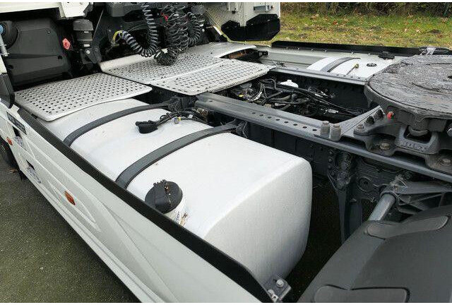 DAF XG 530 FT 4x2, Intarder, 2x Tank, Standklima - Tractor: foto 4 DAF XG 530 FT 4x2, Intarder, 2x Tank, Standklima - Tractor: foto 4