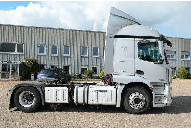 Mercedes-Benz 2443 LS Actros 6x2, 3-Achser, 24to. GG, Waage - Tractor: foto 2 Mercedes-Benz 2443 LS Actros 6x2, 3-Achser, 24to. GG, Waage - Tractor: foto 2