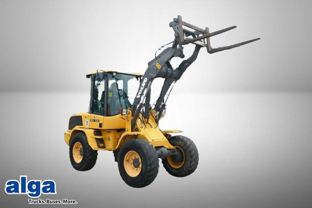 Volvo L30G, 4+1 Schaufel, Palettengabel, Hydr. S.W.S. - Pá carregadora de rodas: foto 1 Volvo L30G, 4+1 Schaufel, Palettengabel, Hydr. S.W.S. - Pá carregadora de rodas: foto 1