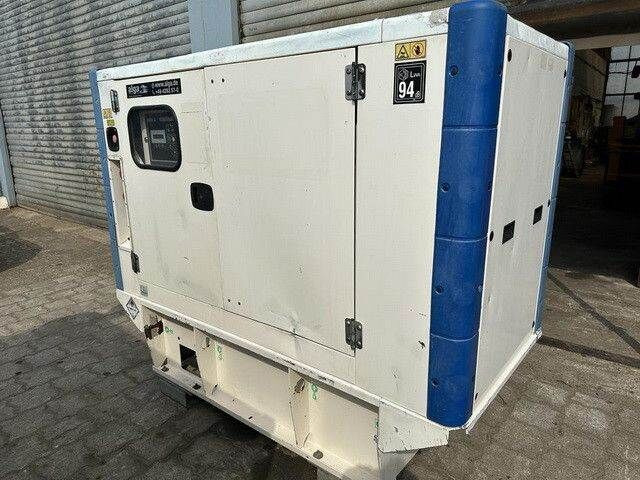 WILSON P33-2 Stromgenrator, 33kVA, Perkins, TOP - Gerador elétrico: foto 2 WILSON P33-2 Stromgenrator, 33kVA, Perkins, TOP - Gerador elétrico: foto 2