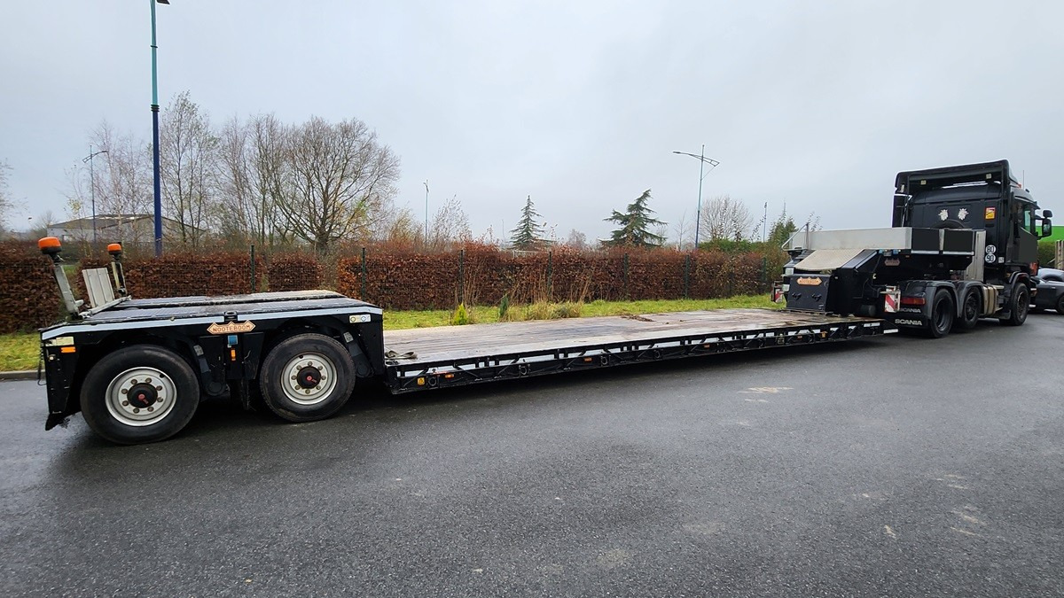 - Semi-reboque transportador de contêineres/ Caixa móvel: foto 1 - Semi-reboque transportador de contêineres/ Caixa móvel: foto 1