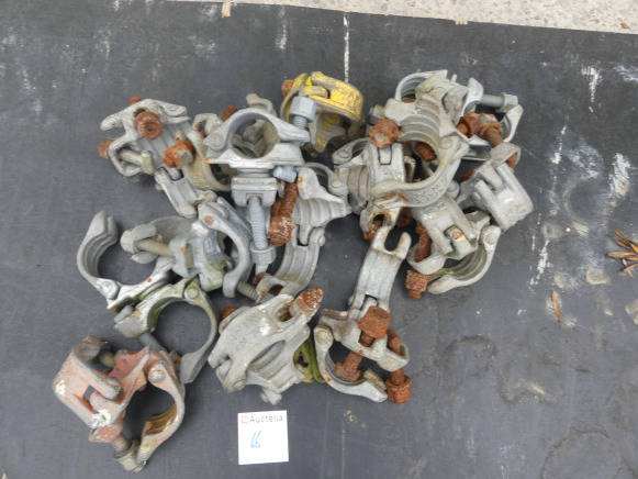 15 Attaches pour échafaudage - Equipamento de construção: foto 4 15 Attaches pour échafaudage - Equipamento de construção: foto 4