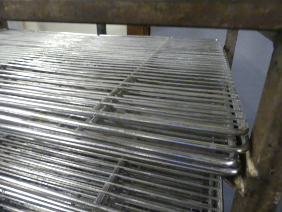 Chariot avec grilles 60x40 cm - Máquina de padaria: foto 4 Chariot avec grilles 60x40 cm - Máquina de padaria: foto 4