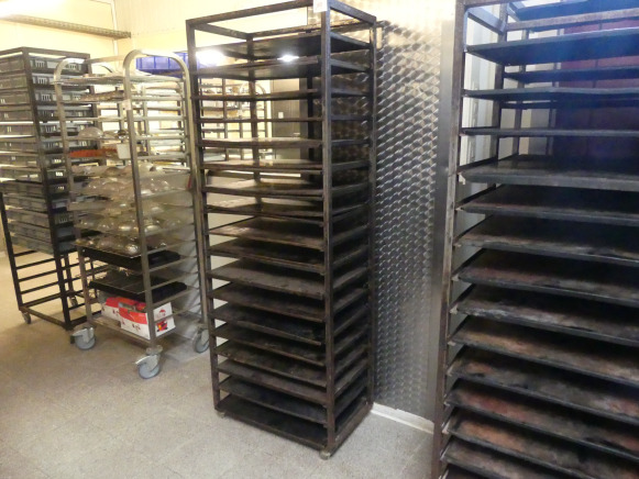 Chariot de four avec platine 60x40 cm (4 bords) - Máquina de padaria: foto 2 Chariot de four avec platine 60x40 cm (4 bords) - Máquina de padaria: foto 2