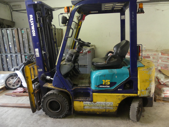 Chariot élévateur Komatsu FD15T-17 - Empilhadeira: foto 5 Chariot élévateur Komatsu FD15T-17 - Empilhadeira: foto 5