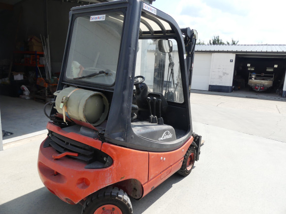 Chariot élévateur Linde H16T-03 - Empilhadeira a gás: foto 3 Chariot élévateur Linde H16T-03 - Empilhadeira a gás: foto 3