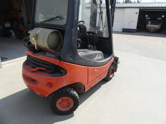Chariot élévateur Linde H16T-03 - Empilhadeira a gás: foto 4 Chariot élévateur Linde H16T-03 - Empilhadeira a gás: foto 4