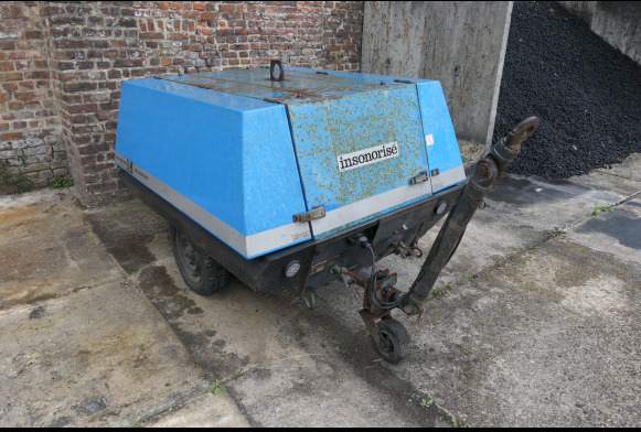 Compresseur tractable Maco-Meudon Batic 22 - Compressor de ar: foto 2 Compresseur tractable Maco-Meudon Batic 22 - Compressor de ar: foto 2