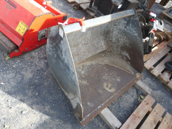 Bac pour manitou - Equipamento por Máquina de construção: foto 1 Bac pour manitou - Equipamento por Máquina de construção: foto 1