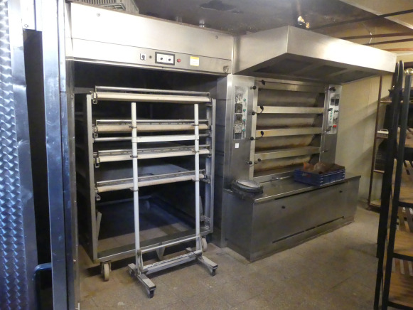 Four au mazout avec chambre étuve Ooms - Máquina de padaria: foto 1 Four au mazout avec chambre étuve Ooms - Máquina de padaria: foto 1