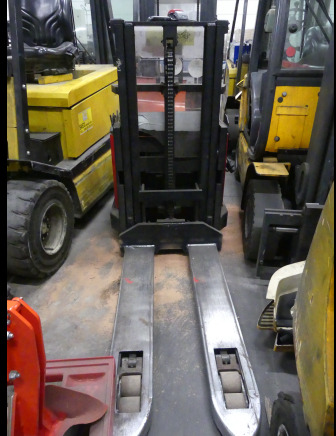 Stacker Gerbeur Pramac GX12, Transpalette accompagnant BT SDW160D: foto 10