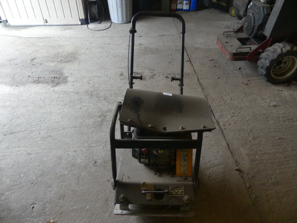 Plaque vibrante thermique Lumas VP100 - Placas vibratórias: foto 1 Plaque vibrante thermique Lumas VP100 - Placas vibratórias: foto 1