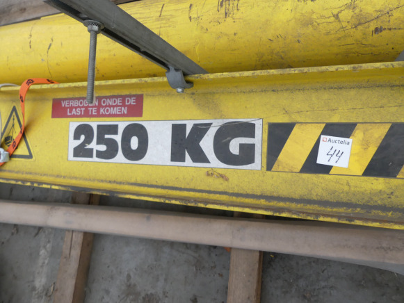 Potence de levage sur colonne Konecranes XN5 - Guindaste de pórtico: foto 2 Potence de levage sur colonne Konecranes XN5 - Guindaste de pórtico: foto 2