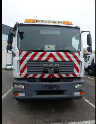 REF:10231 - Camion benne avec grue MAN TGM 18.240(VIN: WMAN08ZZ89Y231476) - Camião basculante, Camião grua: foto 3 REF:10231 - Camion benne avec grue MAN TGM 18.240(VIN: WMAN08ZZ89Y231476) - Camião basculante, Camião grua: foto 3