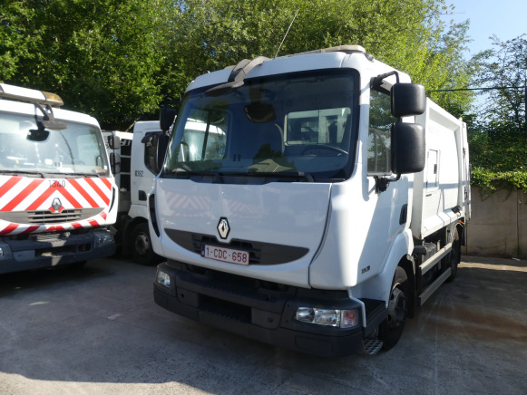 REF:1380 - Camion poubelle Renault Midlum 180DXI (2011-183.874 km) - Caminhão de lixo: foto 1 REF:1380 - Camion poubelle Renault Midlum 180DXI (2011-183.874 km) - Caminhão de lixo: foto 1