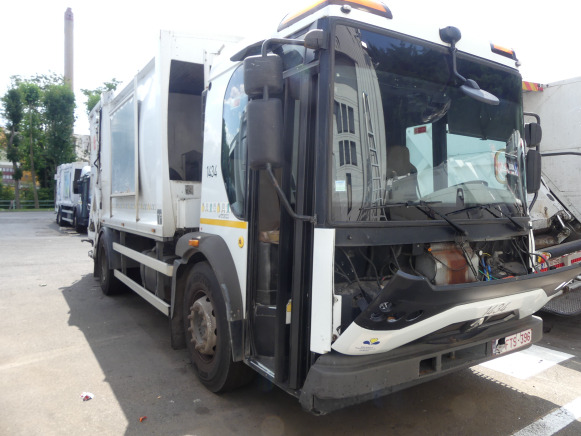 REF:1434 - Camion poubelle (pour pièces) Renault Access (2013-204.150 km) - Caminhão de lixo: foto 2 REF:1434 - Camion poubelle (pour pièces) Renault Access (2013-204.150 km) - Caminhão de lixo: foto 2