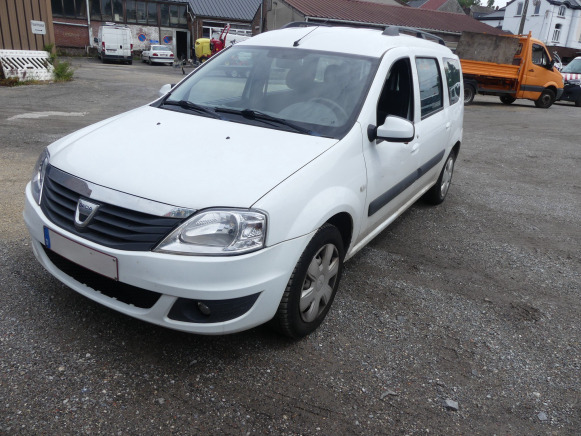 REF:1RFU370 - Voiture Dacia Logan Break SD (2012-63.842 km) - Automóvel: foto 1 REF:1RFU370 - Voiture Dacia Logan Break SD (2012-63.842 km) - Automóvel: foto 1