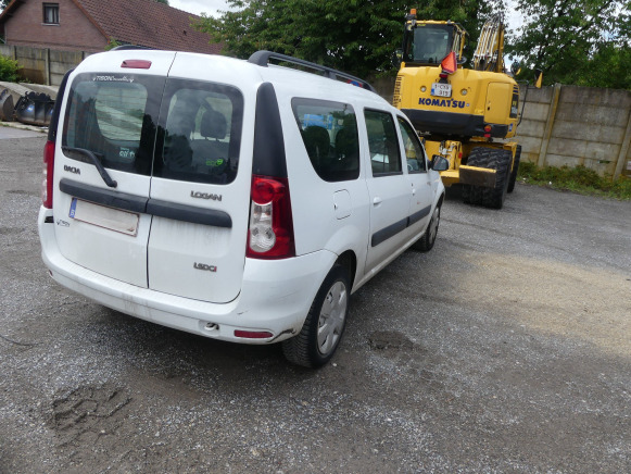 REF:1RFU370 - Voiture Dacia Logan Break SD (2012-63.842 km) - Automóvel: foto 5 REF:1RFU370 - Voiture Dacia Logan Break SD (2012-63.842 km) - Automóvel: foto 5