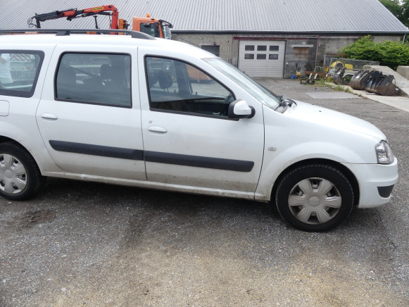REF:1RFU370 - Voiture Dacia Logan Break SD (2012-63.842 km) - Automóvel: foto 3 REF:1RFU370 - Voiture Dacia Logan Break SD (2012-63.842 km) - Automóvel: foto 3