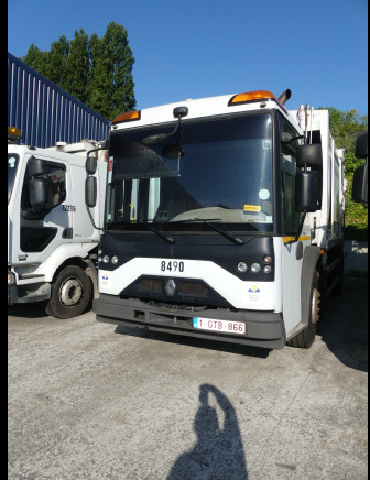 REF:8490 - Camion poubelle Renault Access (2014-236.794 km) - Caminhão de lixo: foto 1 REF:8490 - Camion poubelle Renault Access (2014-236.794 km) - Caminhão de lixo: foto 1