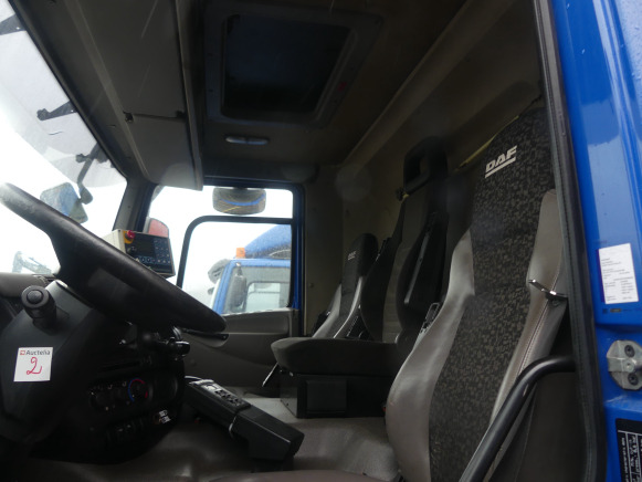 REF:BZ-DF-46 - Camion poubelle DAF FAG CF75 (2011-333.637 km) - Caminhão de lixo: foto 4 REF:BZ-DF-46 - Camion poubelle DAF FAG CF75 (2011-333.637 km) - Caminhão de lixo: foto 4