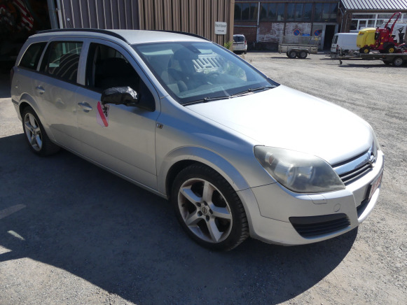REF:TRF008 - Voiture Opel Astra break (2005-158.167 km) - Automóvel: foto 2 REF:TRF008 - Voiture Opel Astra break (2005-158.167 km) - Automóvel: foto 2